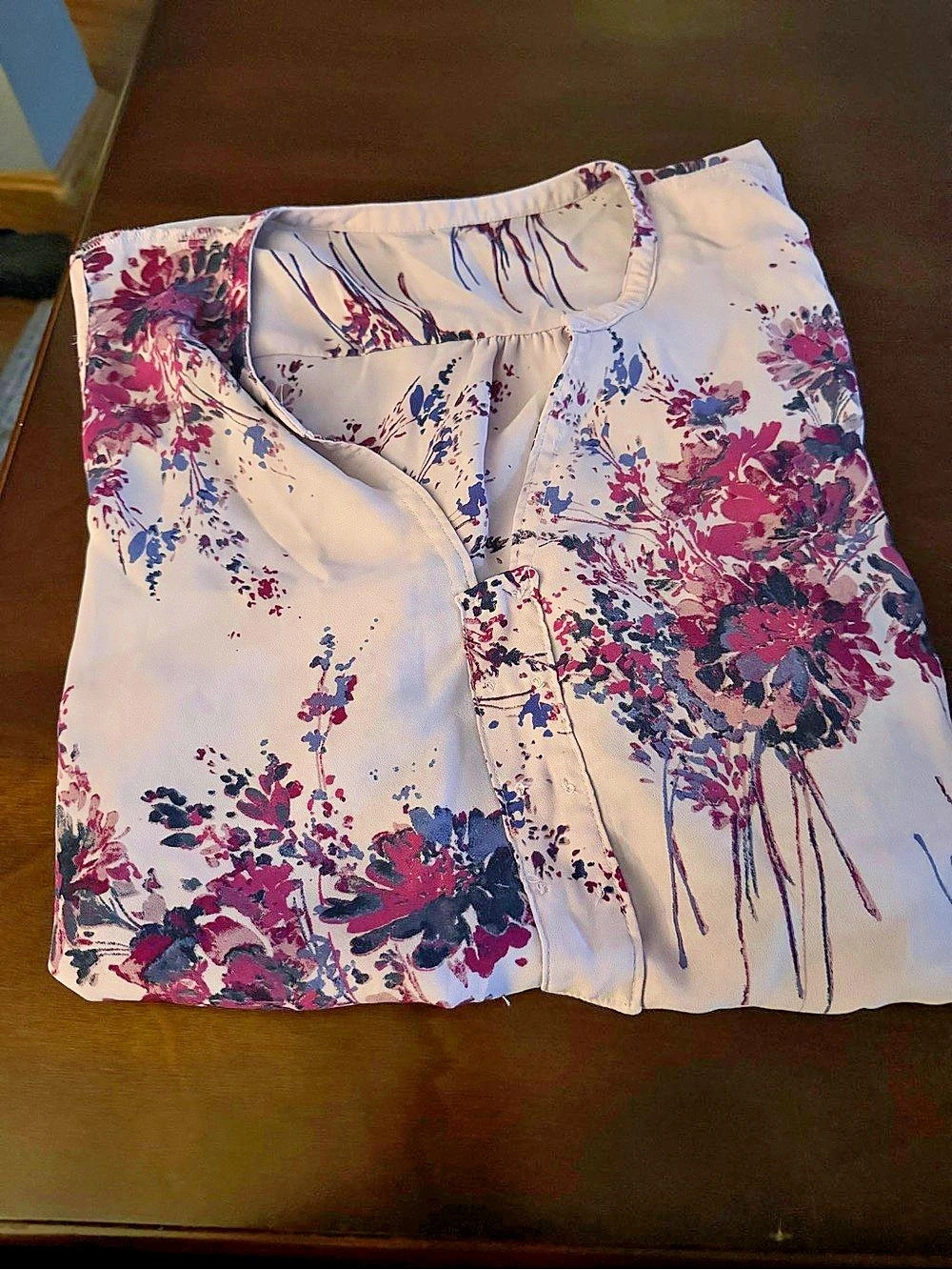 Maurice’s Floral Blouse in Pink & Purple Size XL excellent condition